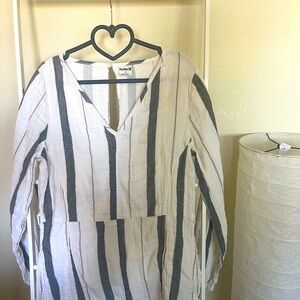 Hurley Black and White stripes V-Neck romper w/ pockets